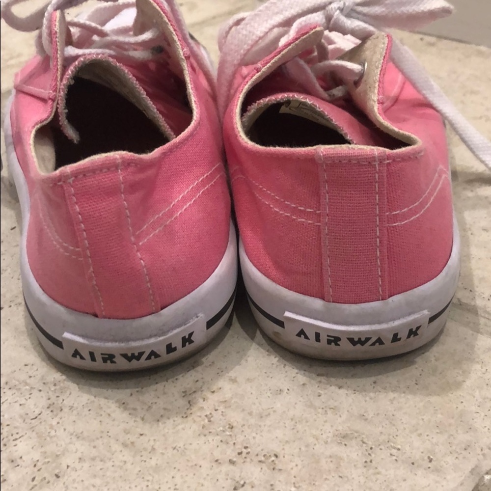Air walk shoes - Picture 2 of 4